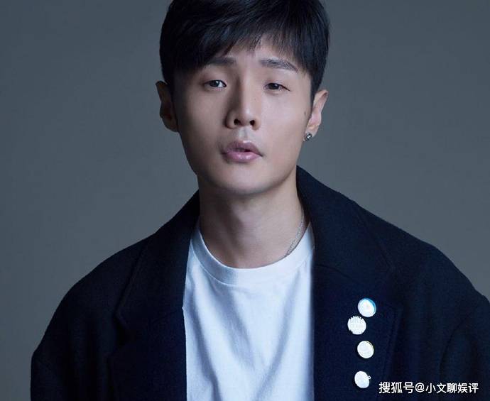 模特李荣浩 7c09cd1219f14edb9cfe5edc42c8b78d.jpeg