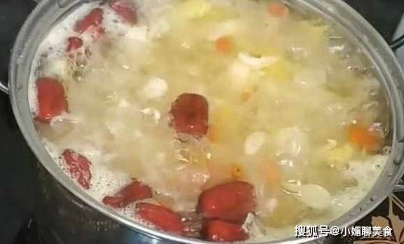 银耳煮不出胶营养价值 ec2c75926c8344c4932a3ac7dd219c13.jpeg