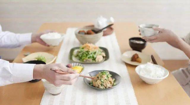 人体|50岁以后，想要身体更健康，日常做到“五不贪，六个一”！