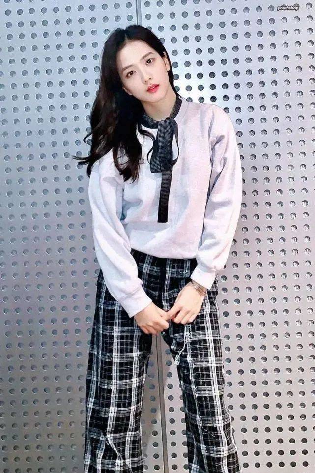 经典 卫衣+阔腿裤，今秋最舒适时髦的搭配！