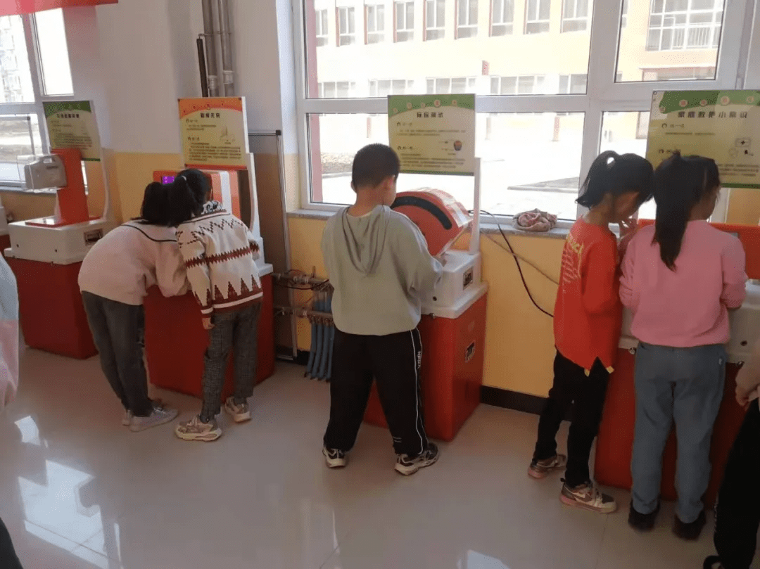 展品|汾阳市科协开展科普大篷车进校园活动