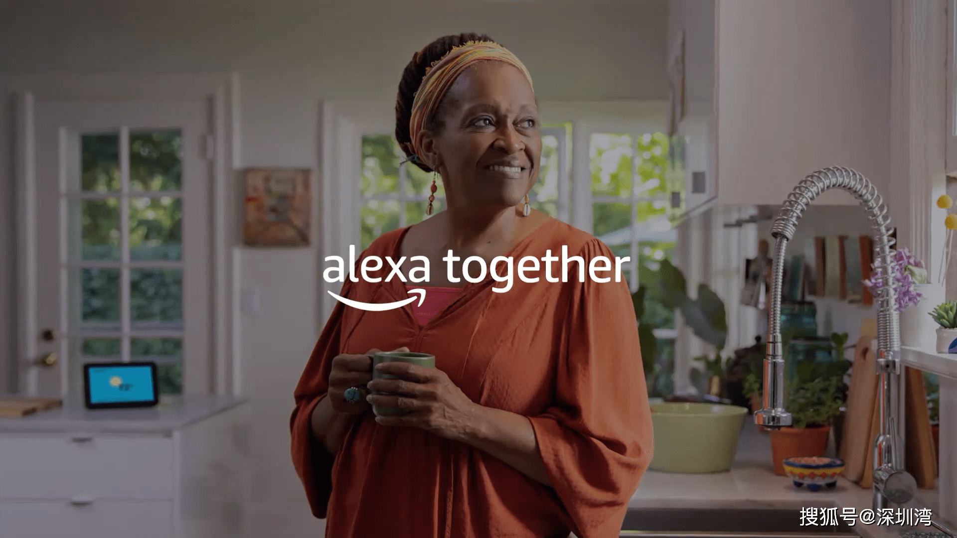 亚马逊|音箱上墙、手环加屏、平板能投影、无人机家中飞，亚马逊 9 大新硬件汇总