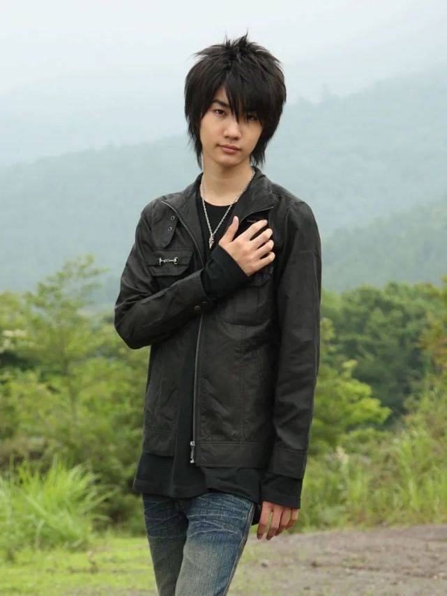 一,假面骑士new电王——野上幸太郎野上幸太郎是来自未来的野上良太郎