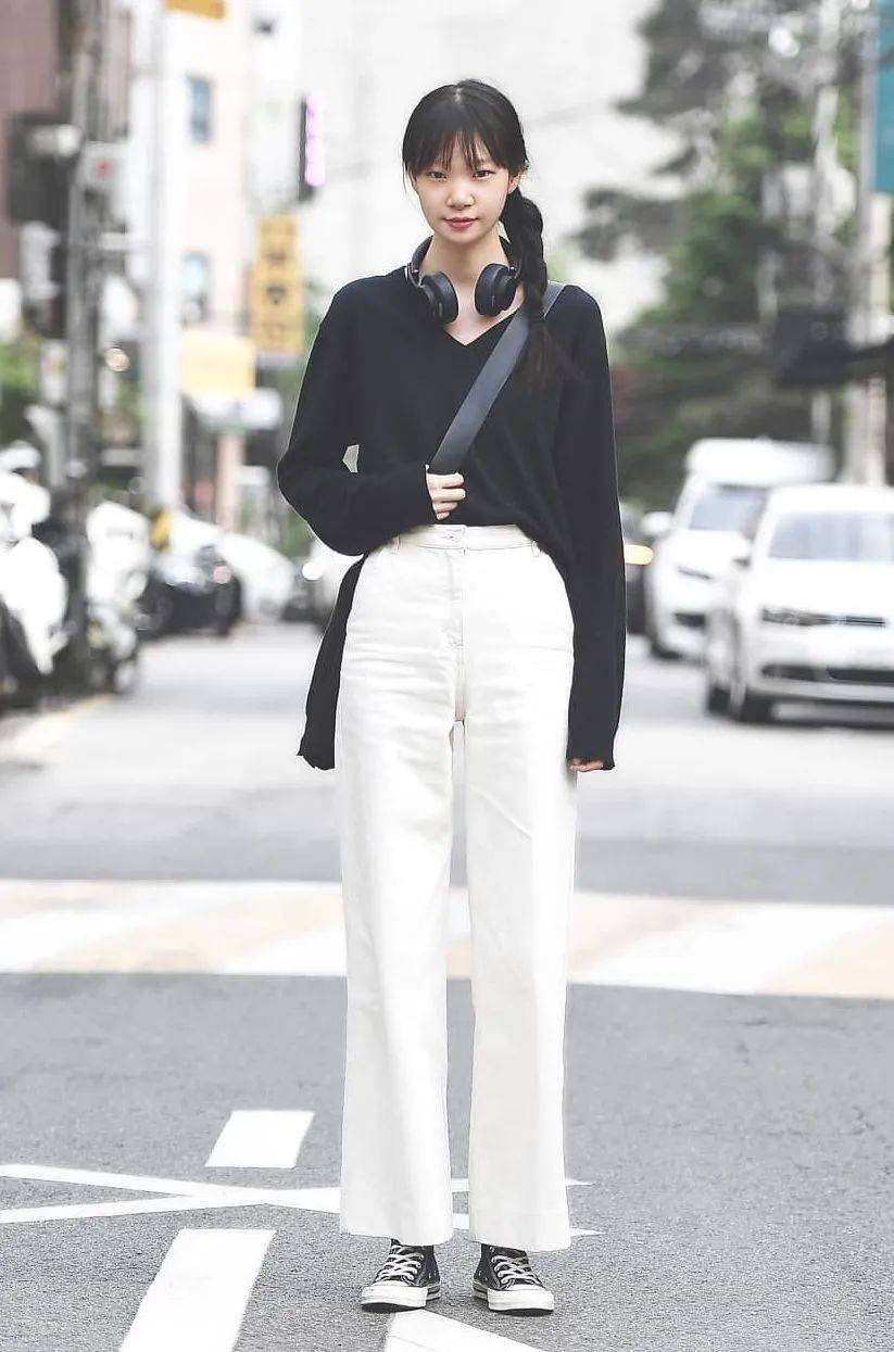 经典 卫衣+阔腿裤，今秋最舒适时髦的搭配！