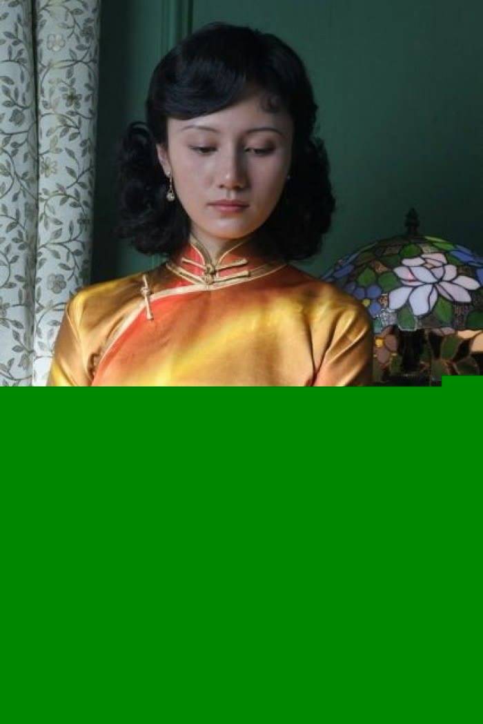 颜色 袁泉才是真正气质美人，穿旗袍有一种独特韵味，把优雅刻在骨子里