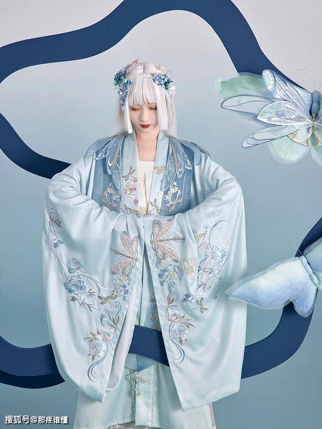 设计 被汉服“百迭裙”折服了，优雅端庄又大气，实在是够抢眼！