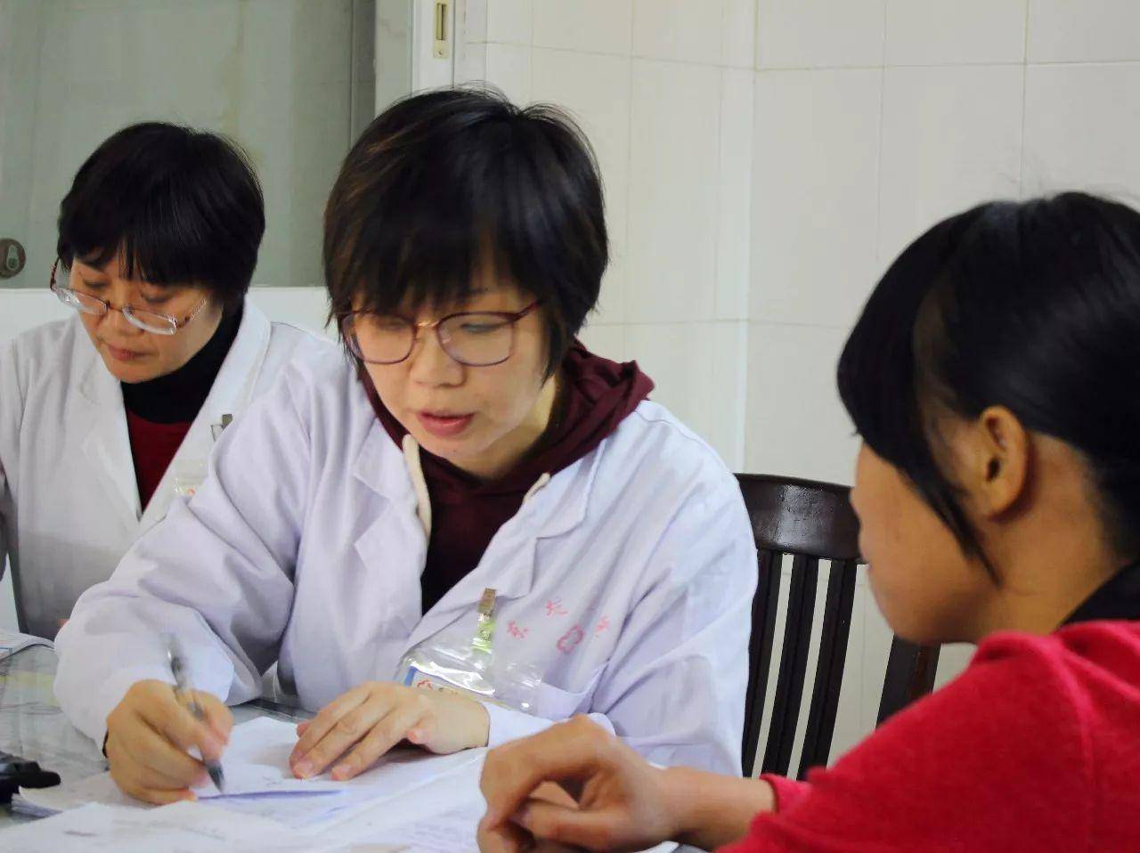 经济|女性最佳生二胎年龄就5年，三胎也勉强达标，你在这五年期限内吗