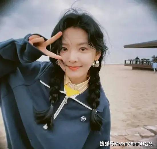 卡通 时尚 | 元气少女风的卫衣就该这样穿
