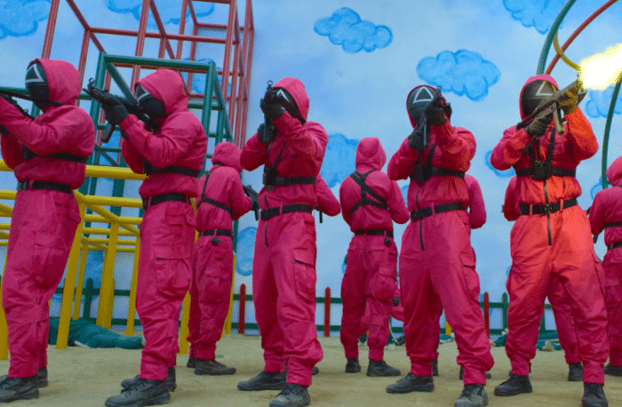 招聘|鱿鱼游戏：其实面具人也在玩游戏，他们的招聘渠道是啥？伏笔太深