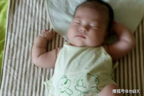 婴儿几个月开始把屎把尿最好 ef218c6bf40f492f8f29127ec4a65d81.jpeg