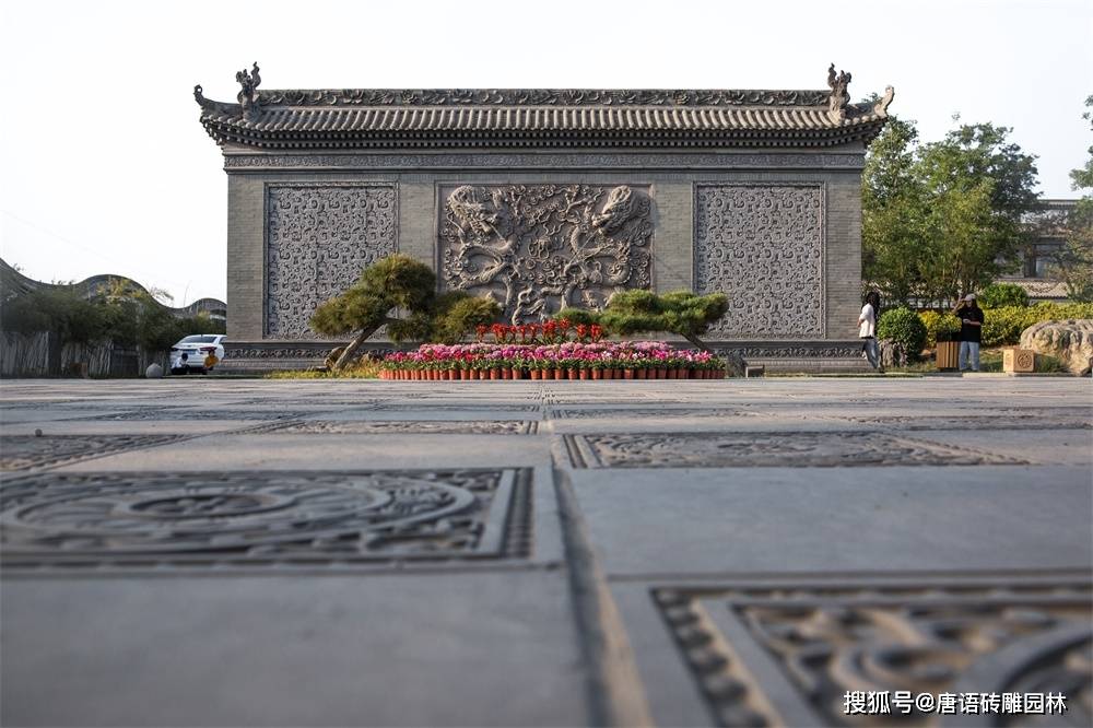 砖雕影壁墙上的文化，中式照壁影壁墙由几部分组成？