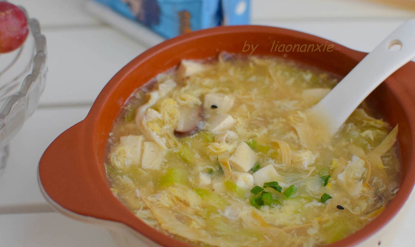 后用|晒我家孩子的营养早餐，有肉有蛋有可口面点，上桌10分钟就吃光