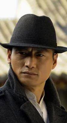 地下|余则成的孤独，成就了《潜伏》