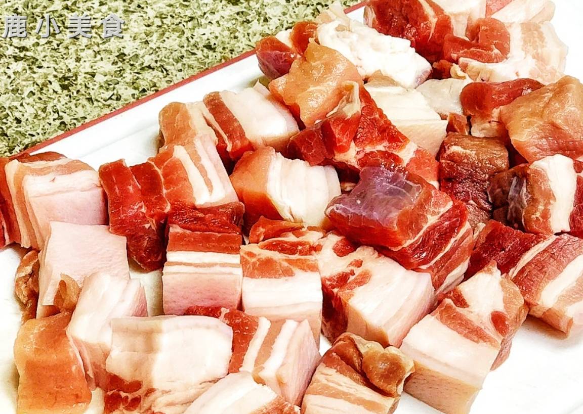 做法|焖红烧肉时,“此料”万不能放!出错了,肉柴不入味,还不易焖烂