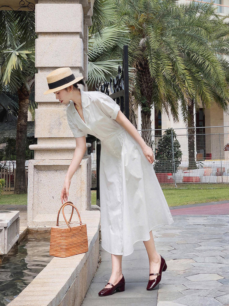 面料 秋冬连衣裙怎么选？穿一件西装领百褶裙就够了，很适合30+的女性