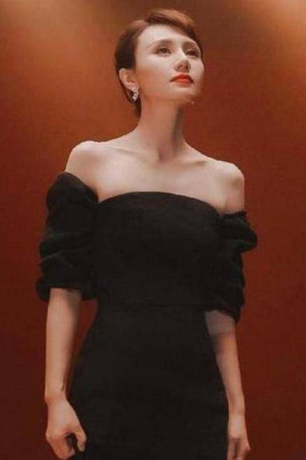 赫本 袁泉也太美了吧！微卷短发加赫本裙，惹无数网友为之惊叹