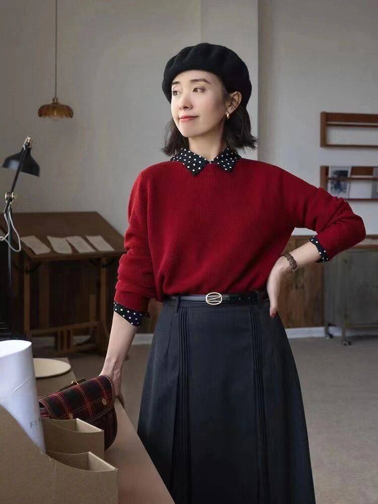 整体 秋天不妨可以试试红色的单品，张扬显白又有活力感