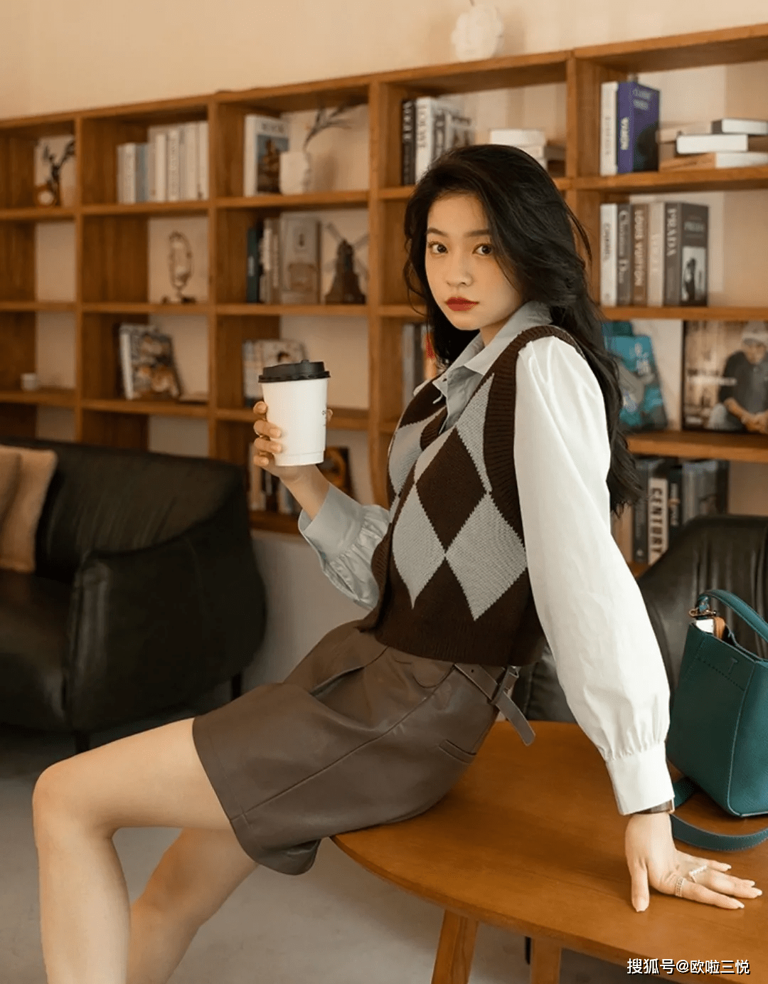 方针 “衬衣”这么穿搭,时髦、干练