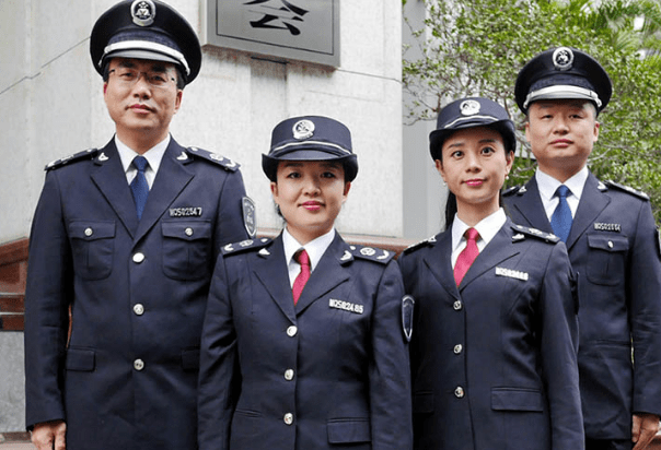 作为国家公职人员,个人形象很重要,在岗时代表的是单位部门,更是国家