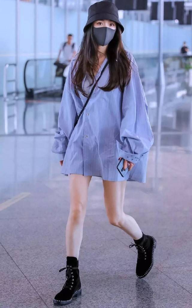 贝雷帽 拯救秋季大风天，你需要一款时髦帽子，曾之乔沈月都在用它凹造型