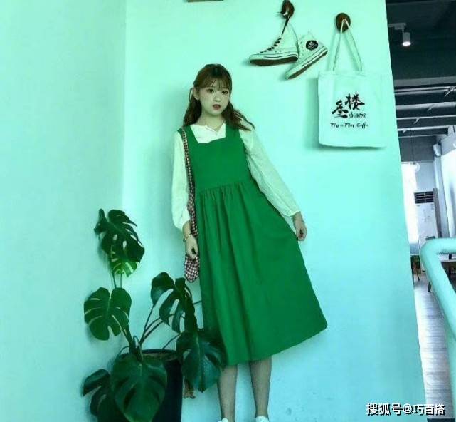 身长 秋冬天连衣裙别乱选，根据这三点挑，上身效果绝不会很差