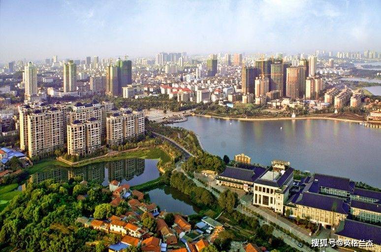 湖北人喜欢的湖南城市，旅游名景众多、特产丰富，是千年历史名城