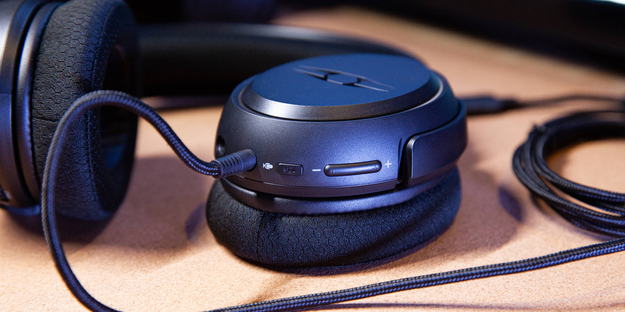 来自得胜的降维打击，自由玩家电竞耳机—勋