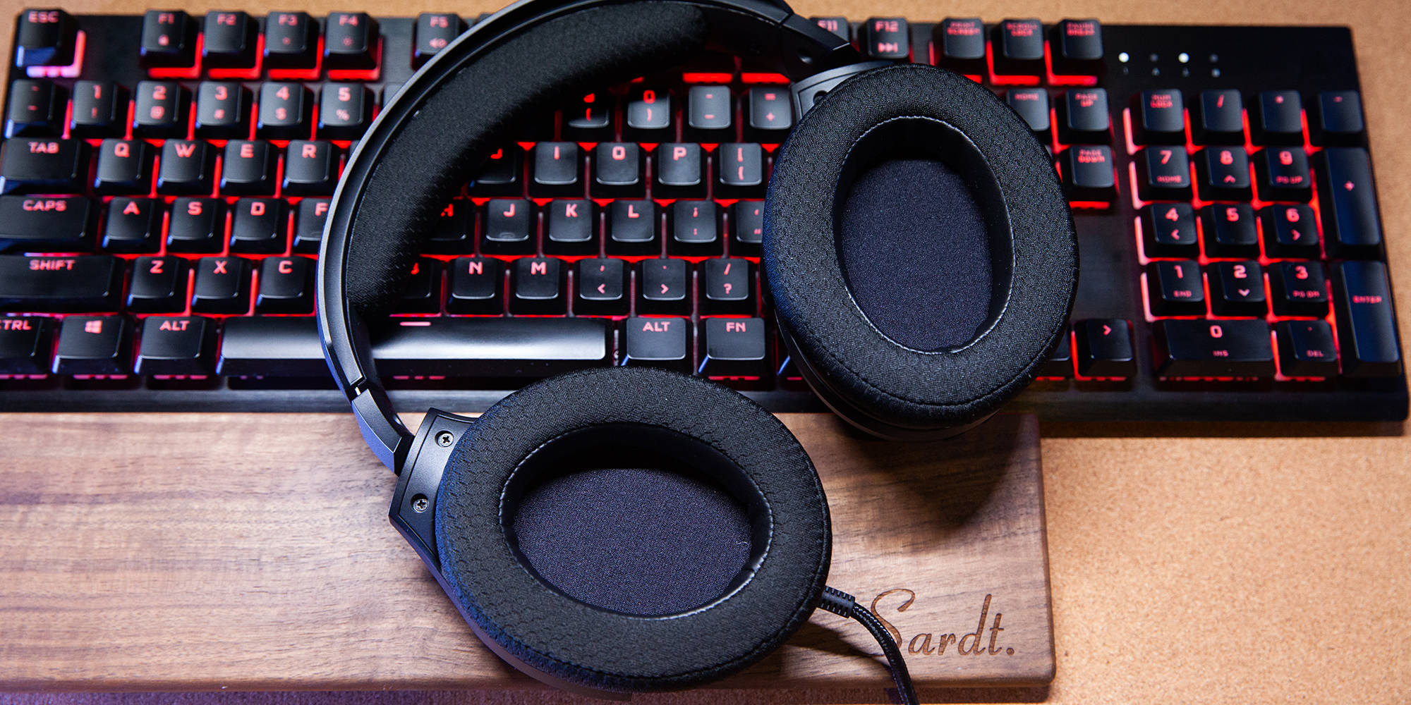 来自得胜的降维打击，自由玩家电竞耳机—勋