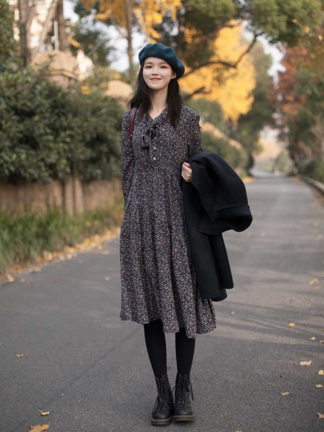 整体 秋天这样穿“碎花裙”高级又洋气，清新减龄又温柔，让你气质翻倍
