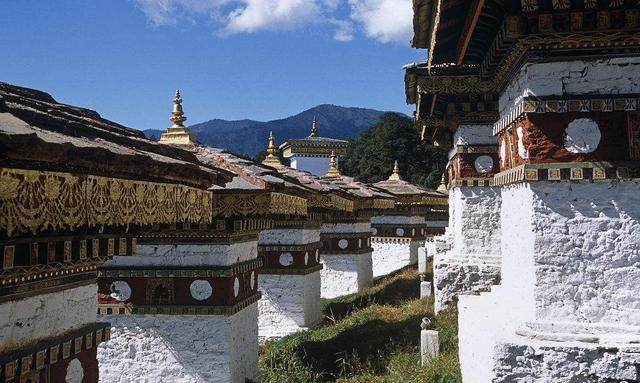 这9本书，是解读神秘山国不丹的钥匙……