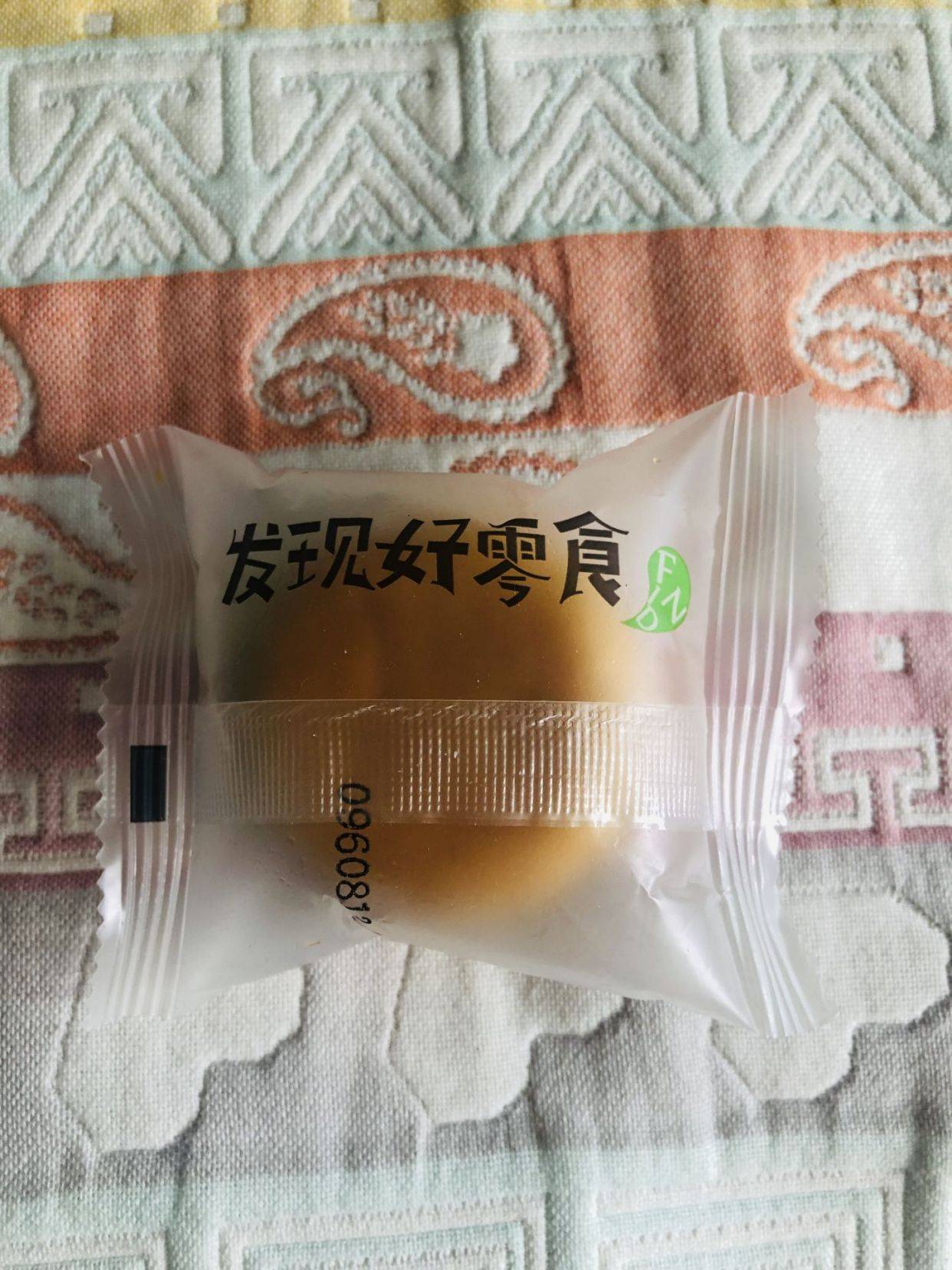 测评|满芳庭零食测评：三只松鼠黄金肉松饼，秋季新品尝鲜，好吃太好吃