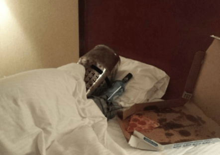 搞笑GIF：以後玩水上游戲，請不要帶上胖子、都下沉了！ 搞笑整蠱 第7张
