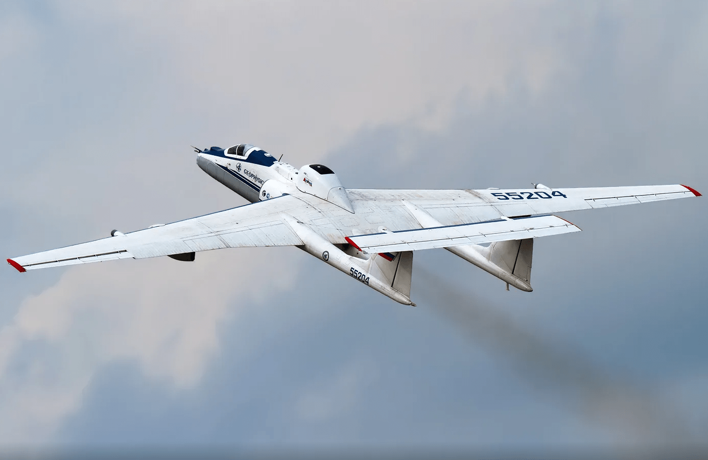 m-55侦察机,曾创下16项世界纪录,有地球物理学之称!_俄罗斯