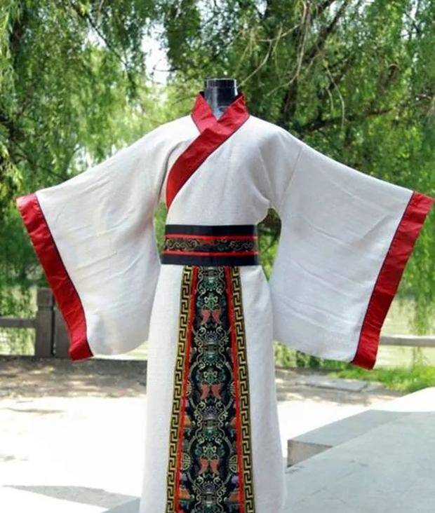 衣袖 古人常把东西塞进袖子里，为何不会掉出来？你看袖子里有多少机关