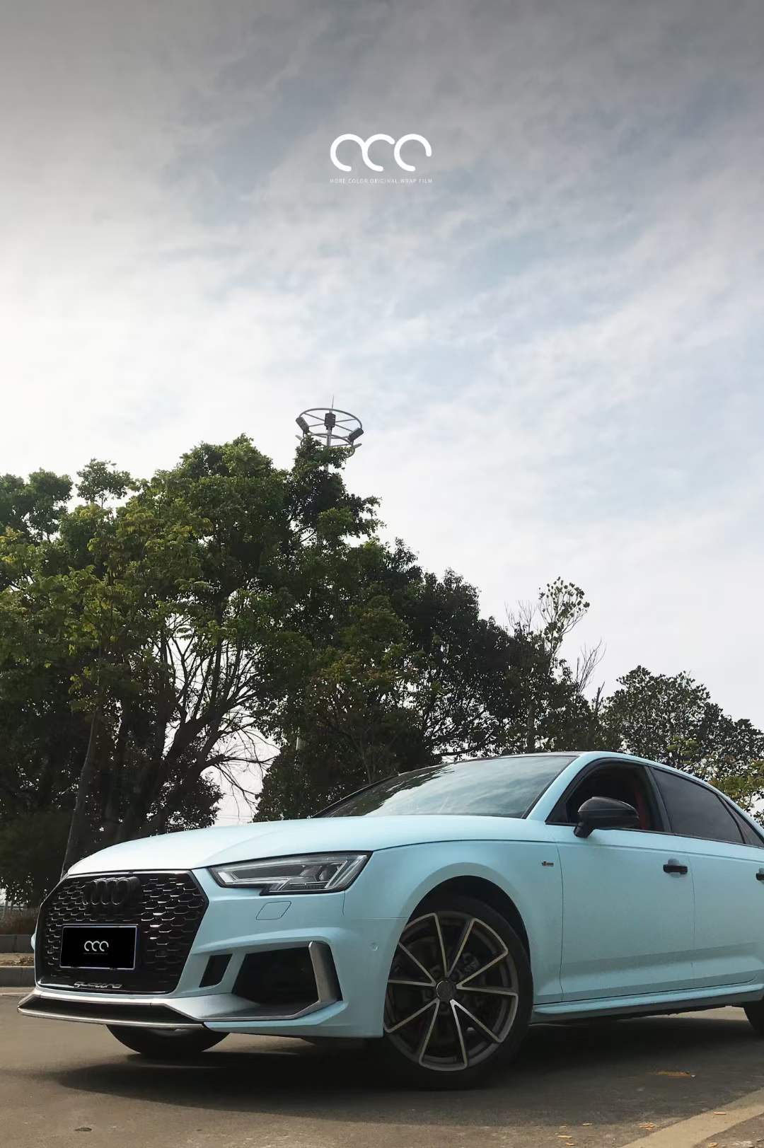 奥迪汽车漫彩改色膜超亚婴蓝