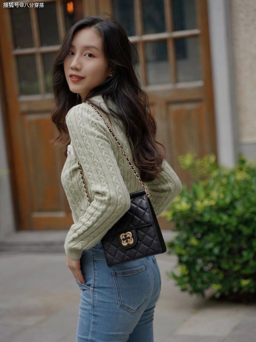 设计 真正洋气的女人，秋天都借鉴这几组穿搭公式，日常实用又百搭