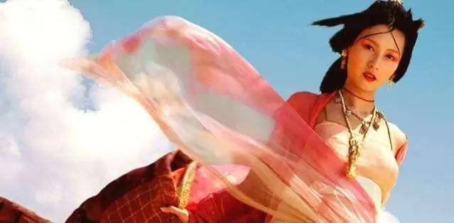 角色|那些惊艳了时光的古装角色，朱茵美，巩俐仙，杨幂造型满分