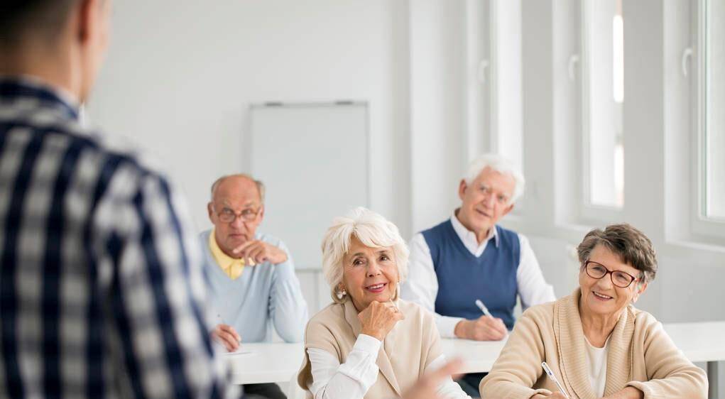 肾脏|长期服用他汀类药物，需要注意什么风险，对肾脏有损伤吗？