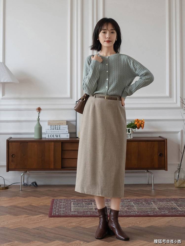 乐福 秋冬建议30+女性多备这“3双鞋”,搭配大衣、毛衣,高级又有气质