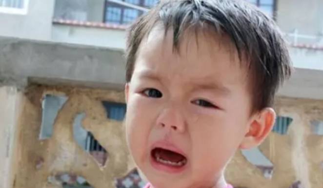 家长|孩子从来不在幼儿园大便，得知真相后，妈妈瞬间“红了眼”！