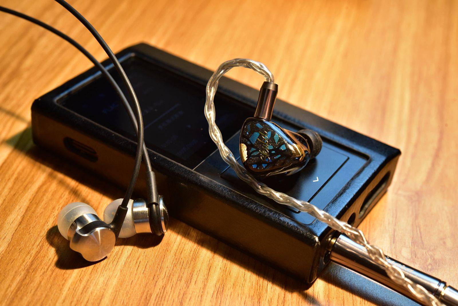 KINERA Skuld 5动铁耳机评测：单看频响曲线堪称动铁之王