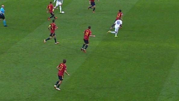 什么是越位和不越位 3460c6fbd79b4c3bbd93ae867b815096.jpeg