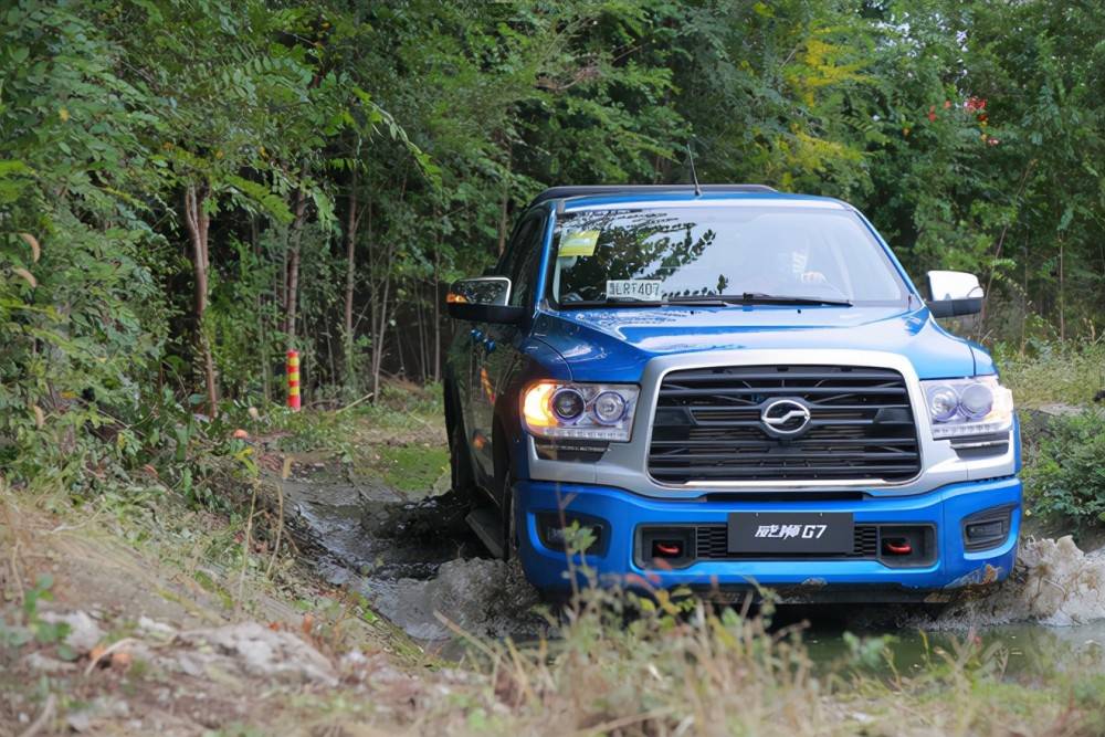 中兴威狮g7猎装版上市中兴领主改款而来定位乘用化皮卡