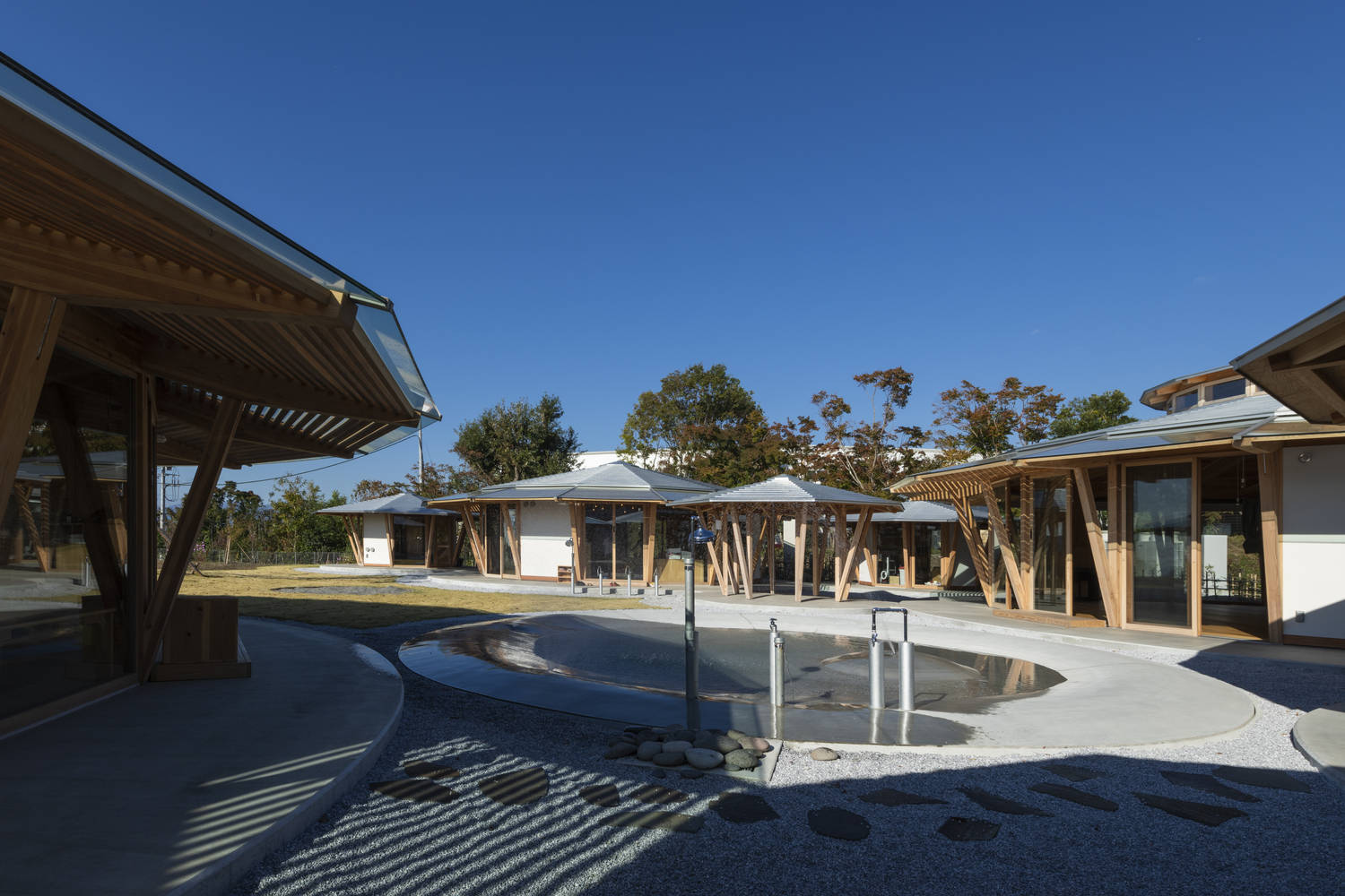 因为|什么才是儿童好设计?看手冢贵晴12个顺应自然哲学的幼儿园设计