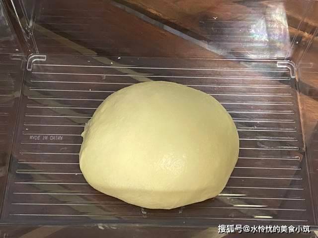 调整|可可爱爱の小花香肠面包，造型简单还好看！小朋友绝对喜欢