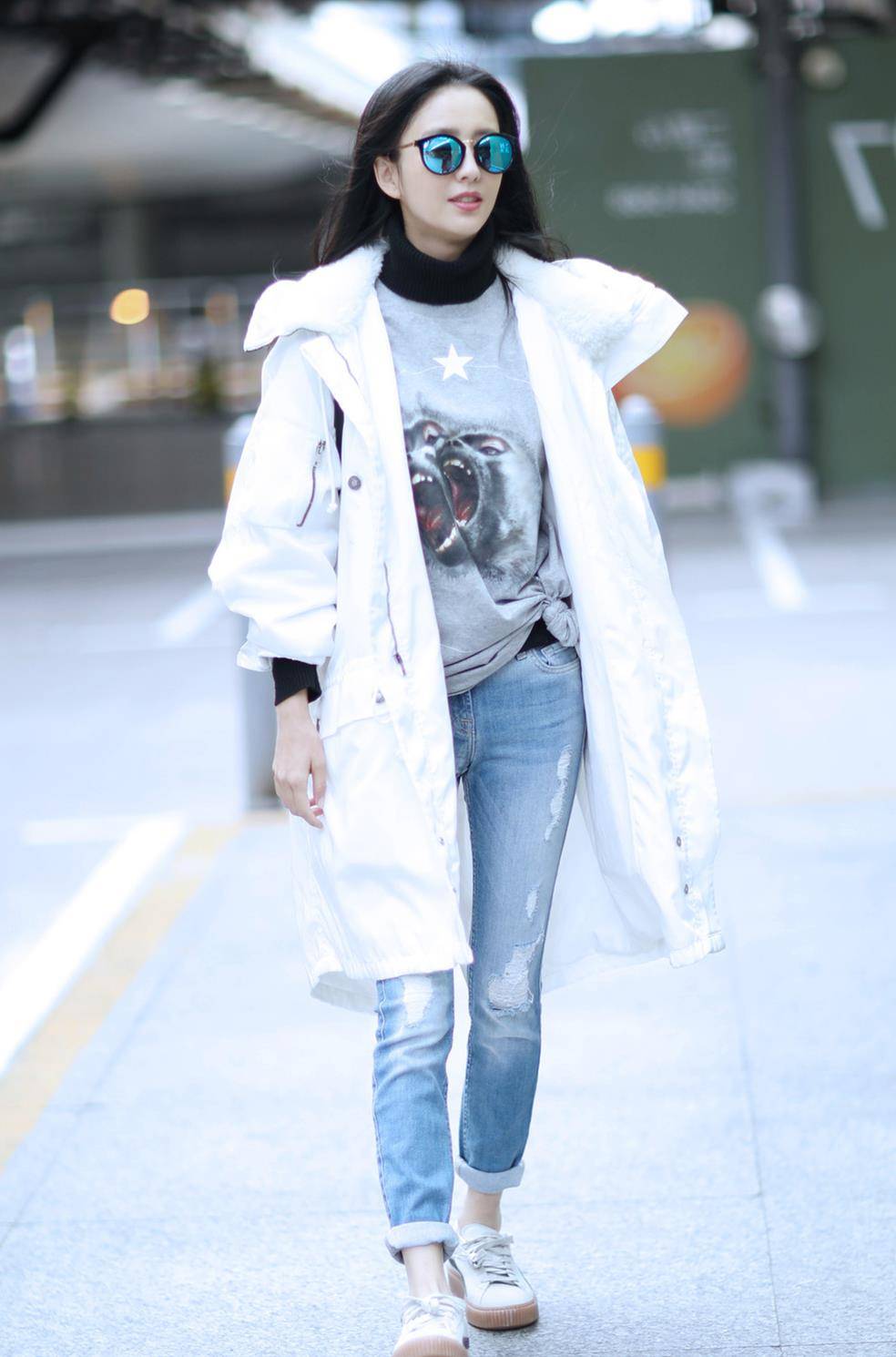 一身 保暖不输羽绒服,时髦不输大衣,周冬雨佟丽娅教你这样穿派克大衣