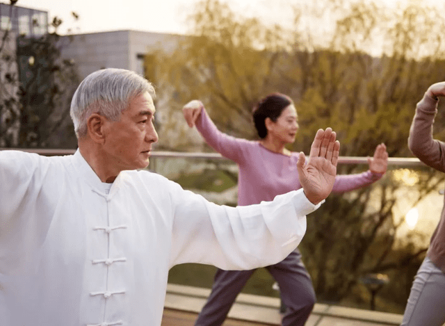 蓮藕|多走路可以降低血糖嗎？醫生提醒：若想胰島健康，盡量遠離3素