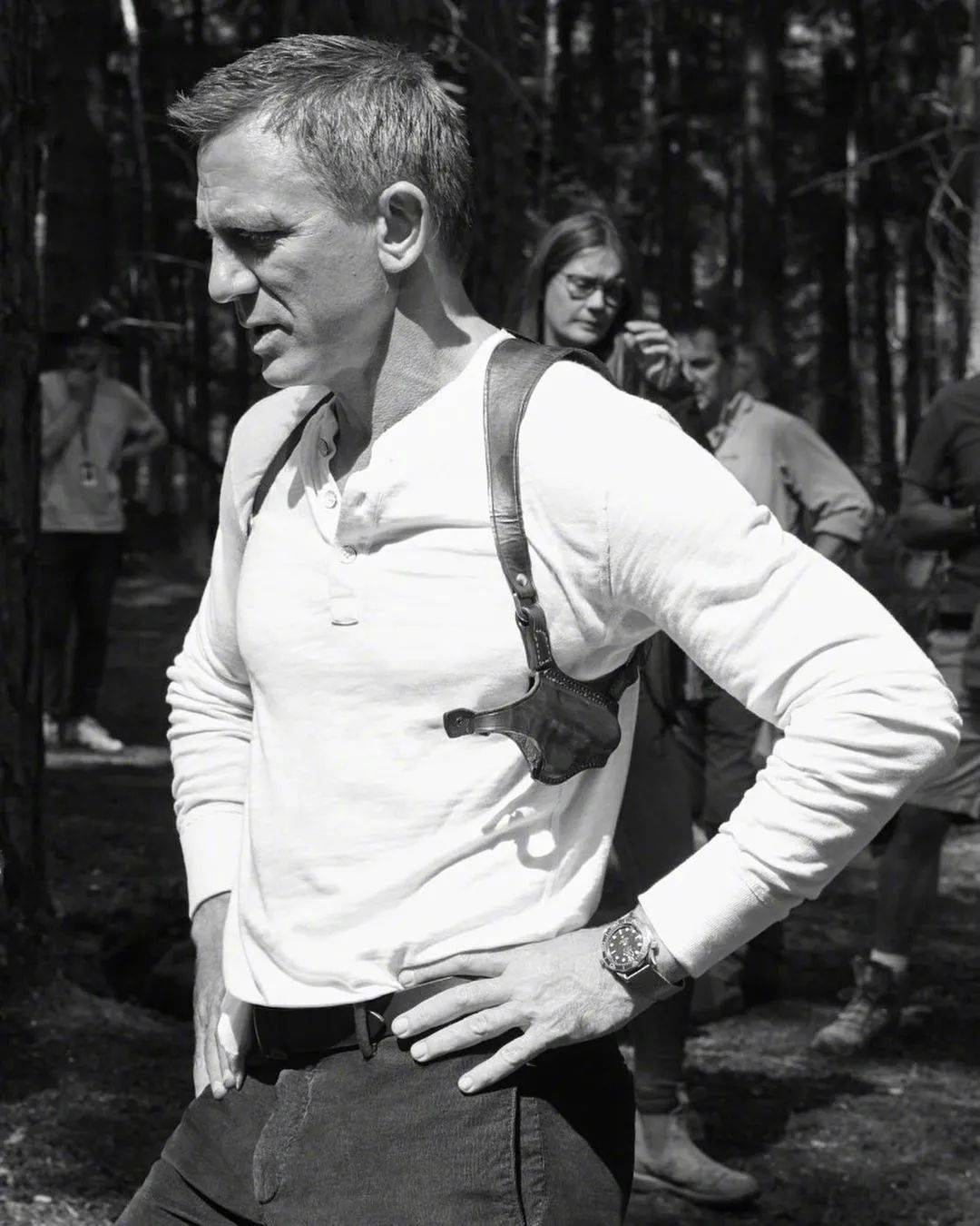 全球|《007:无暇赴死》北美不如预期!男女主角曝性感写真