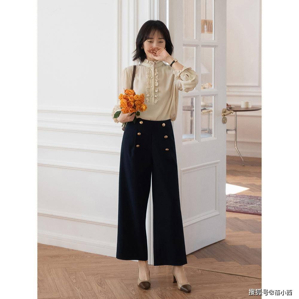 姐妹 “衬衫”才是永不过时的职场穿搭单品，选这几款来搭配，优雅高级