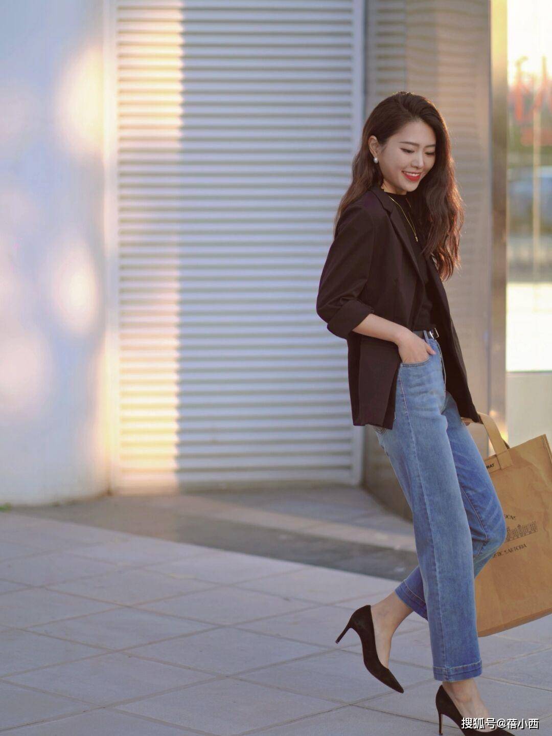 黑色 秋季上班怎么穿才优雅?从色彩挑款到搭配,好看的都帮你选好了